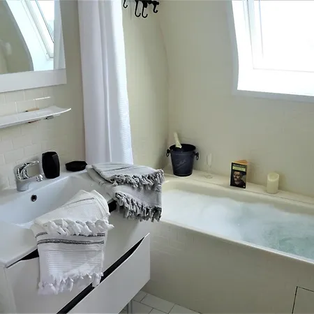 L'ame De La Renaissance Plumereau - Parking Prive Tours